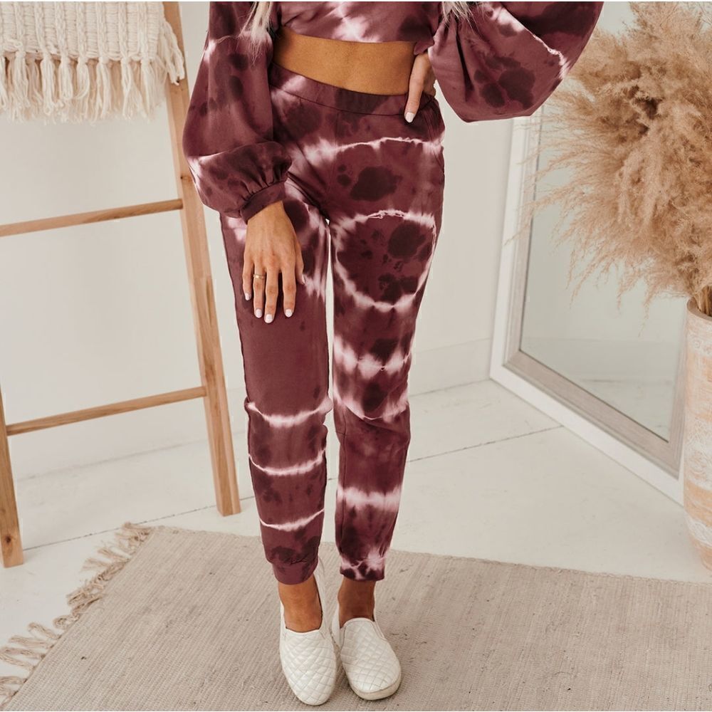 Peach Love California Tie Dye Joggers Size Small NWT